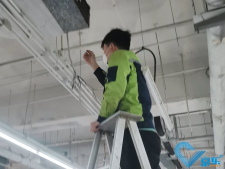 清洗中央空调